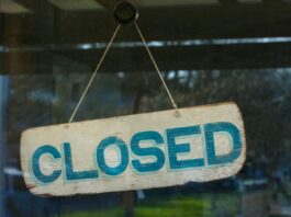 Russian e-Pay Platform Closes Down Over Online Casino Links Report Closed sign