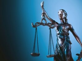 Turn Yourself in and Receive Lighter Punishments, Chinese Prosecutors Tell Gambling Suspects Scales of justice