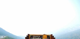 Alaska welcome sign