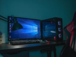 RuneScape Removes Microtransactions: Two Months After the MTX Reversal, are Gambling Mechanics Really Gone? A gaming computer on a desk.