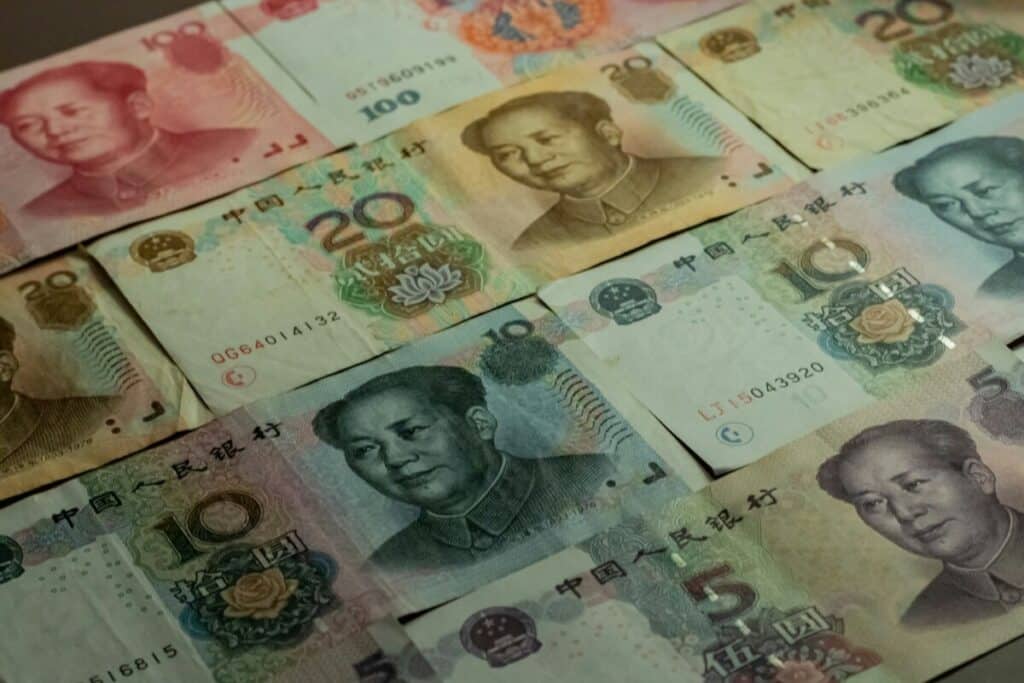 How Chinese Gambling Networks Use E-Commerce Cards as Chips on Illegal Online Casinos