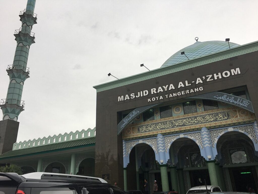 The Al-Azhom Mosque in Tangerang, Banten Province, Indonesia.