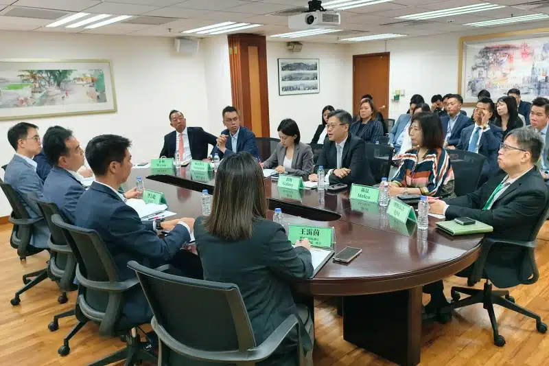 A meeting between the Macau Gaming Supervision and Coordination Bureau and executives from six concession-holding casino operators. The parties discussed a response to a rise in illegal proxy betting.
